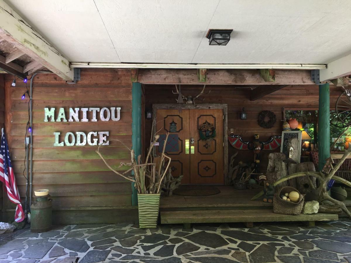 Manitou Lodge Forks Exterior foto